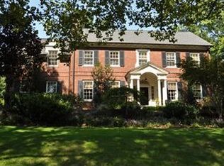 907 Cecil Rd, Wilmington, DE 19807