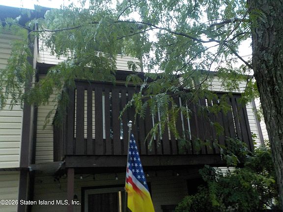 2nd image of 110 Timber Ridge Dr
