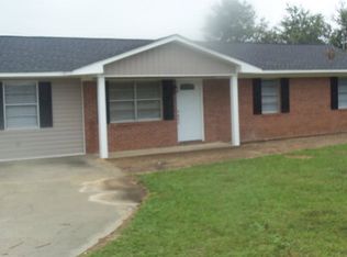4374 W Hencart Rd, Glennville, GA 30427