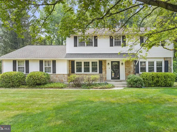 2402 Kingman Dr, Wilmington, DE 19810