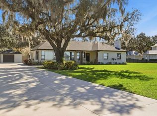 12434 Lakeshore Dr, Clermont, FL 34711