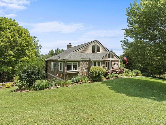 3rd image of 143 Strickland Dr