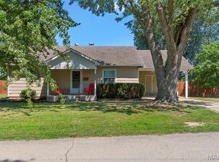 1323 S 5th St, De Soto, MO 63020