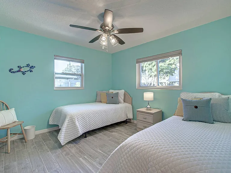 5930 Olive Ave — Photo 16