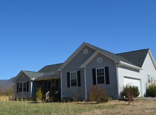 578 Hogsed Rd, Hiawassee, GA 30546