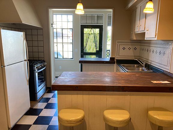 2nd image of 59 Jeff Adachi Way