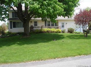 5850 Acton St, East Syracuse, NY 13057