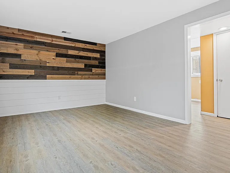 9152 Lexington Ave N #1 — Photo 3