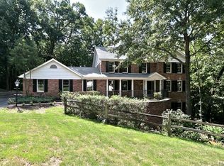 229 Greenbriar Estates Dr, Saint Louis, MO 63122