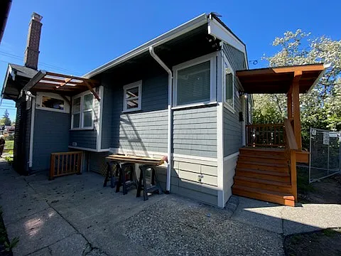 4724 7th Ave NE — Photo 49