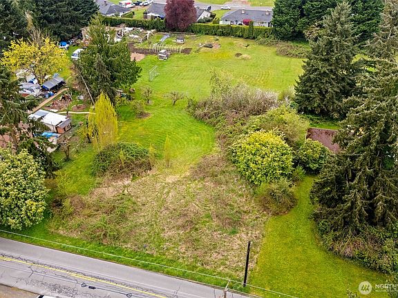 3rd image of 5106 Freeman Road E