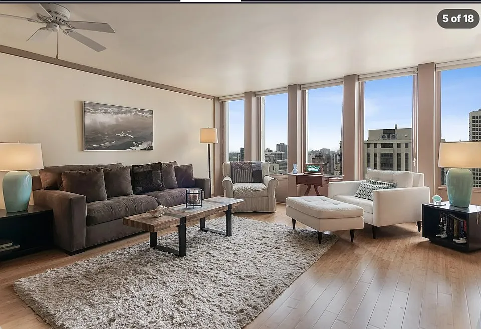 100 E Walton St #35A