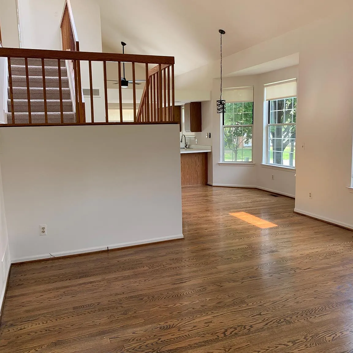 3 bed, 2.0 bath, 1546 sqft, $2,600 — Photo 3