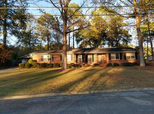201 Carolina Dr, Tifton, GA 31794