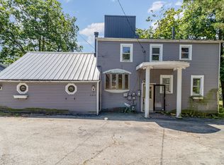 393 Lakeview Ct, Lowell, IN 46356
