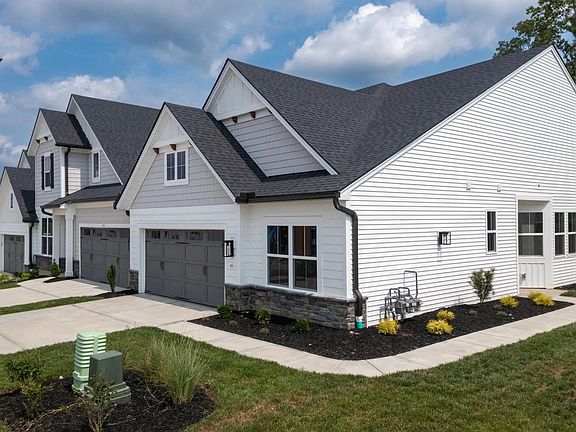 The Calabasas II C Exterior