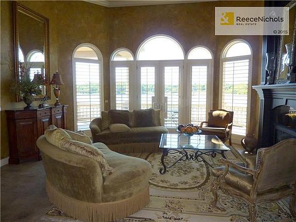 2nd image of 4612 NE Dick Howser Cir
