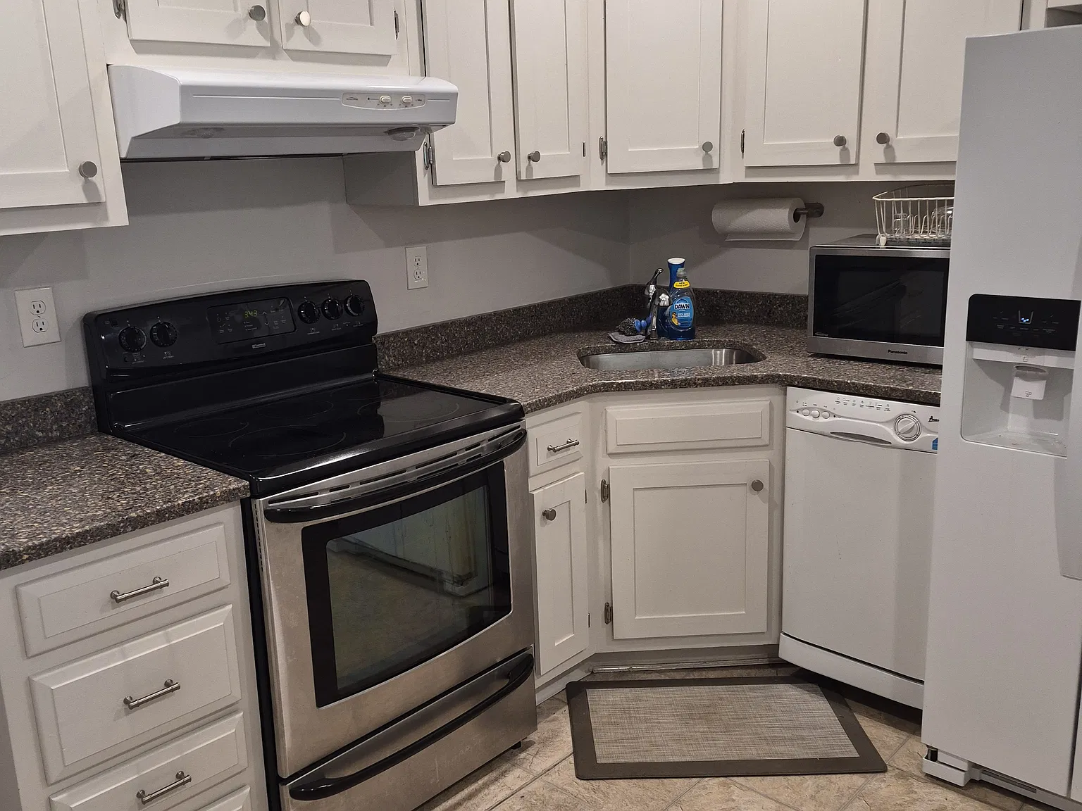 2 bed, 1.5 bath, 963 sqft, $2,000 — Photo 4