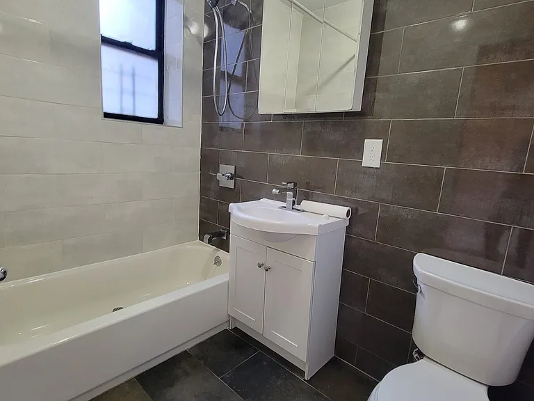 541 W 156th St #12 — Photo 5