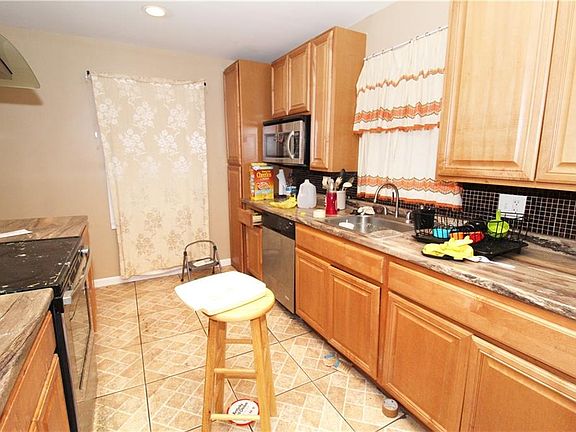 5th image of 1831 Cameo Ct