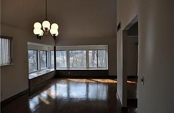 4th image of 9912 Wayne Ave