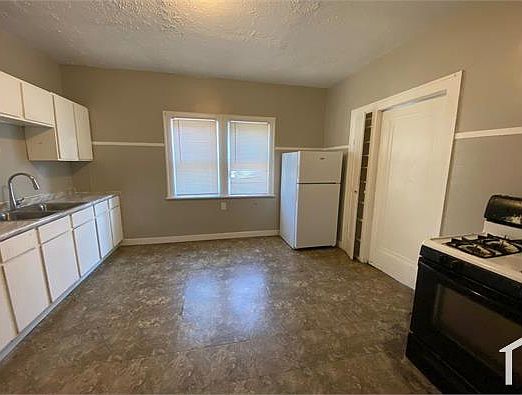 5th image of 3545 E 110th St #2