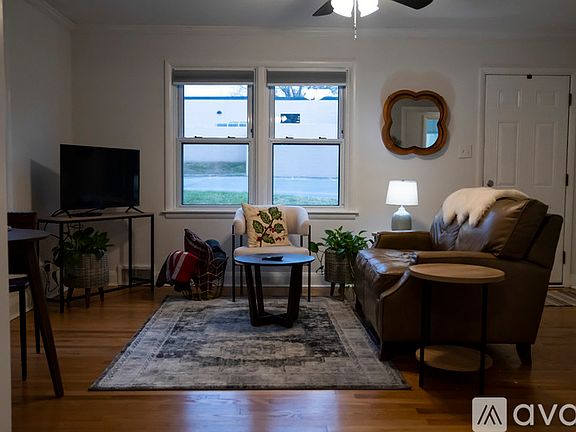 4th image of 615 Hood St