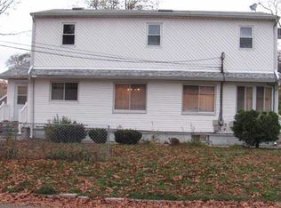 3 19th Ave, Bay Shore, NY 11706