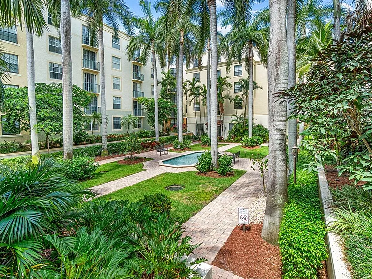 630 Sapodilla Ave #110 — Photo 27