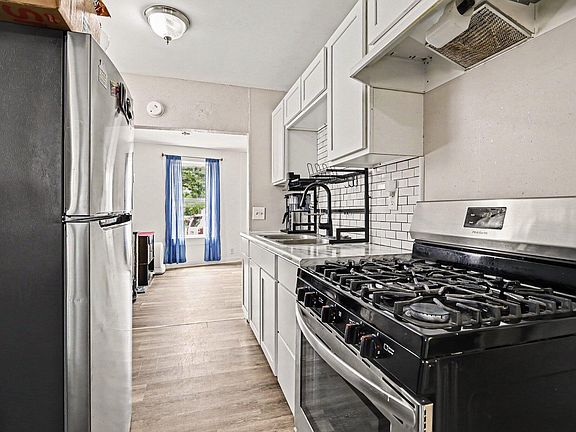 5th image of 307 E Telegraph St