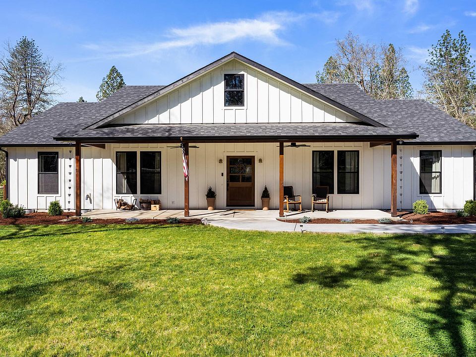 1st image of 1398 Ellison Loop