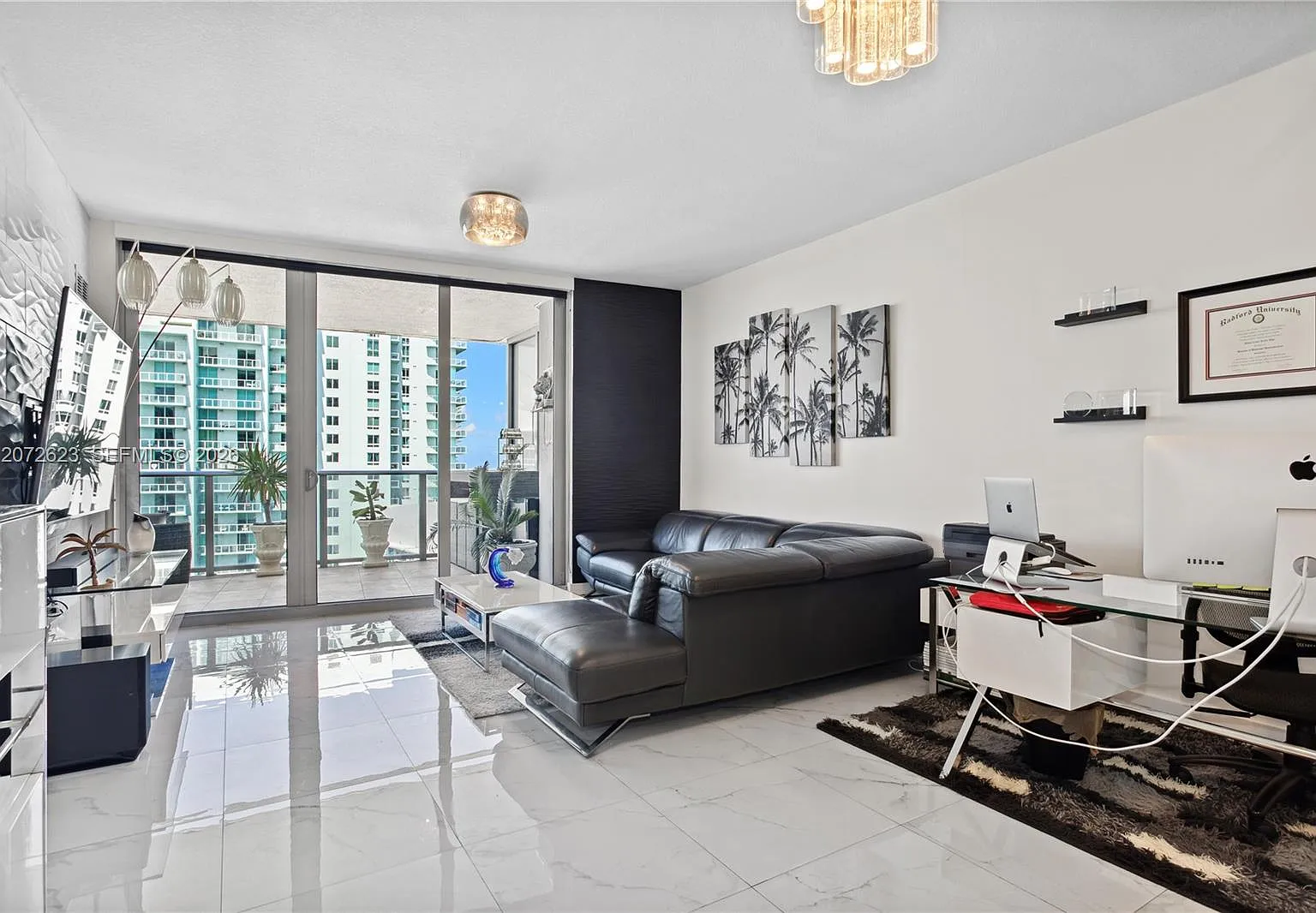 Aria On The Bay Condo — Photo 4