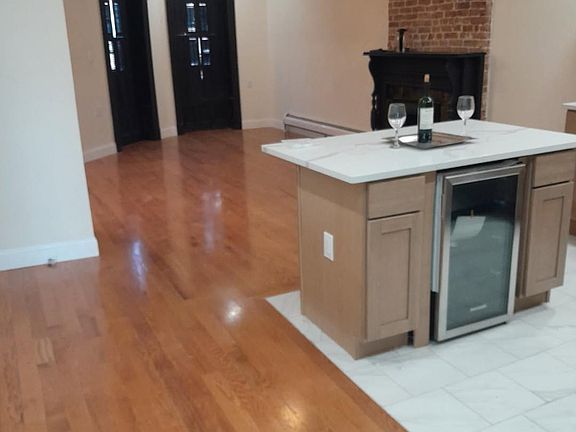 2nd image of 430 Hancock St #Penthouse