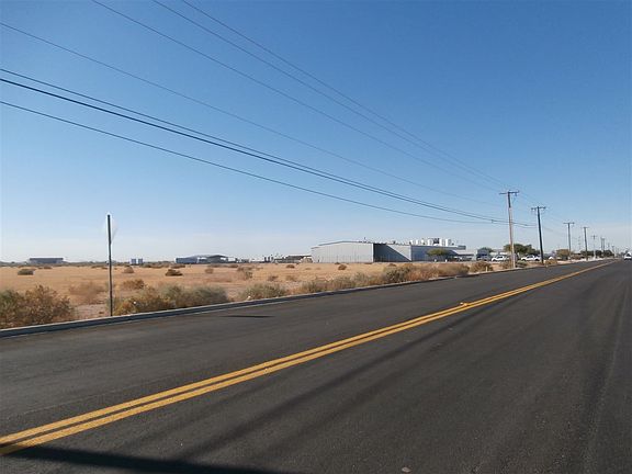 4th image of 2900 S Avenue 3 E