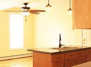 26 Converse Ct APT 4, Burlington, VT 05401