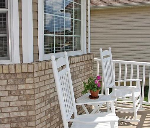 2nd image of 6320 Meadowland Cir