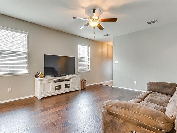 5th image of 12221 Walden Wood Dr