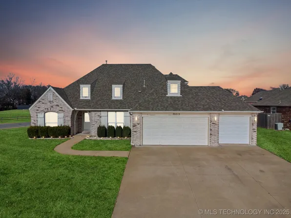 20215 E 50th Pl S, Broken Arrow, OK 74014