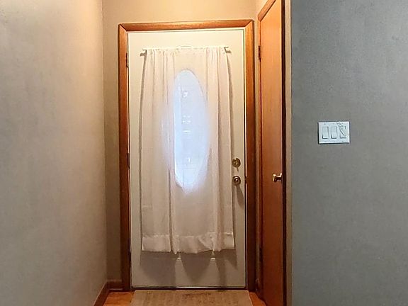 4th image of 1605 Elder Dr