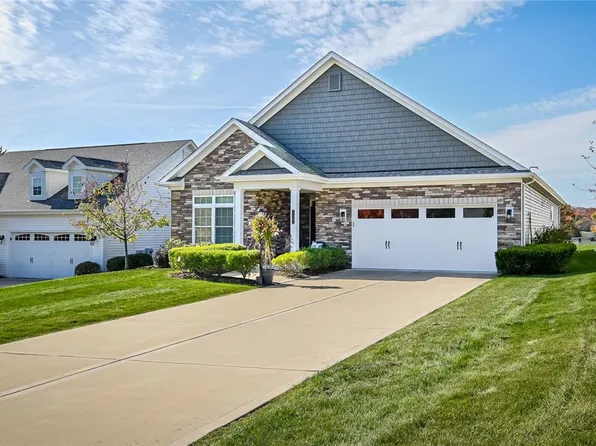 127 Raupp Ln, Mars, PA 16046