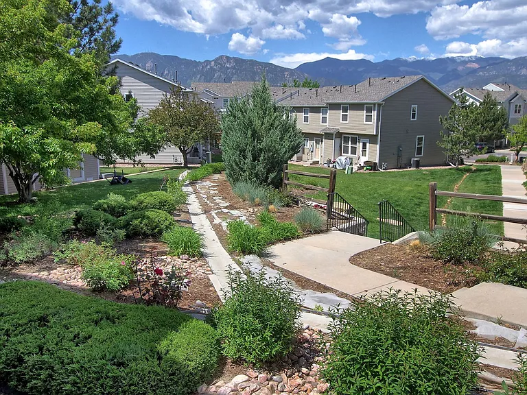 2146 Creekridge Point — Photo 4
