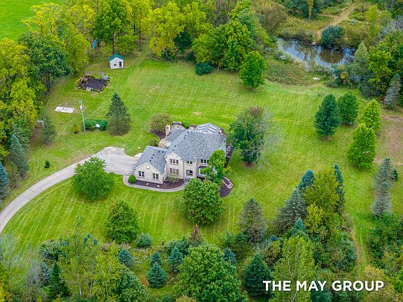2nd image of 6990-6992 Two Mile Rd NE