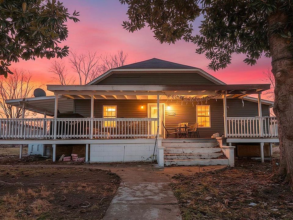 1st image of 720 Archer Ave