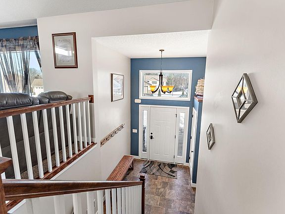 4th image of 12012 Mayview Curv