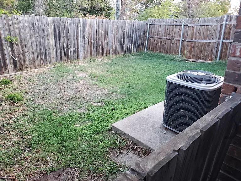 2505 SW C Ave #B — Photo 6