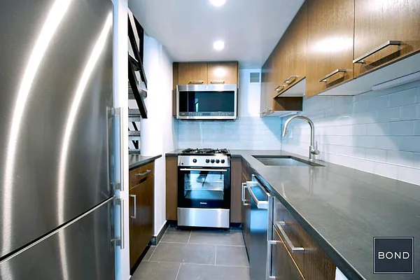 Rented by Bond New York | media 15