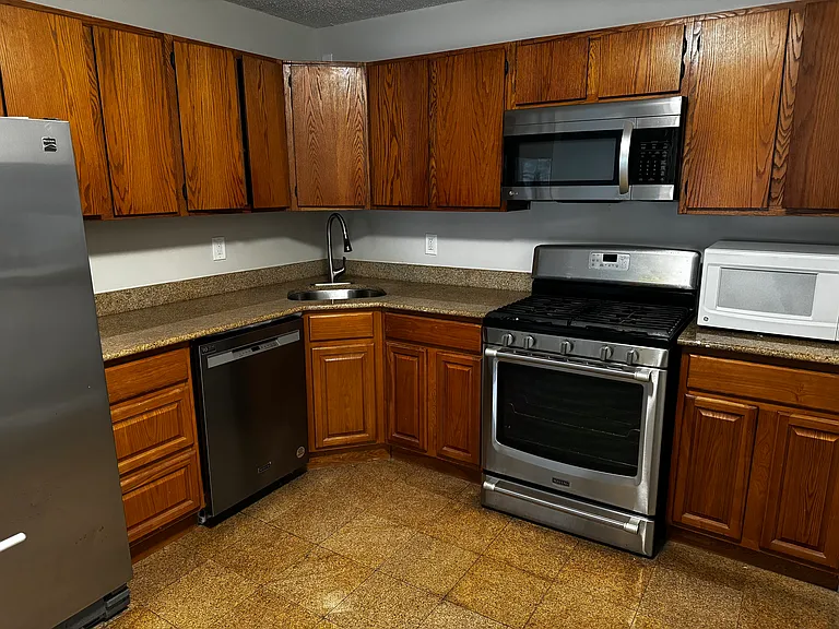 38 Feiler Ct #1 — Photo 1