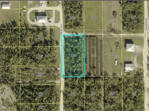 6745 Monteray Dr, Bokeelia, FL 33922