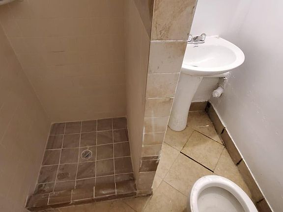 3rd image of 1447 Longfellow Ave #G