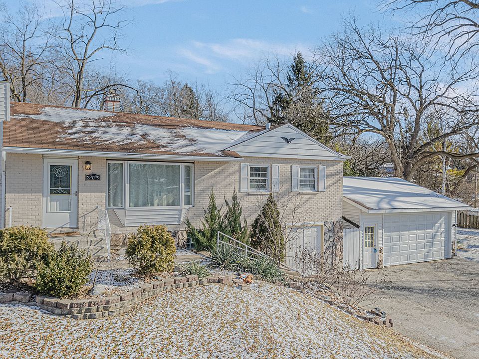 1st image of 35049 N Edgewater Ln